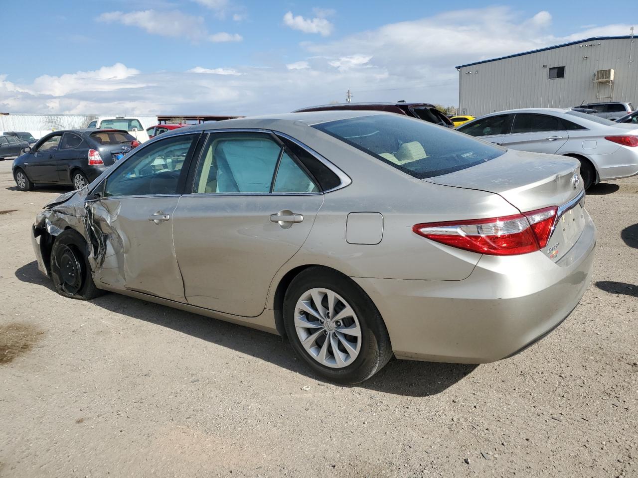 2017 Toyota Camry VIN 4T1BF1FK3HU696214 Copart auction photo, front end / side damage thumbnail 2