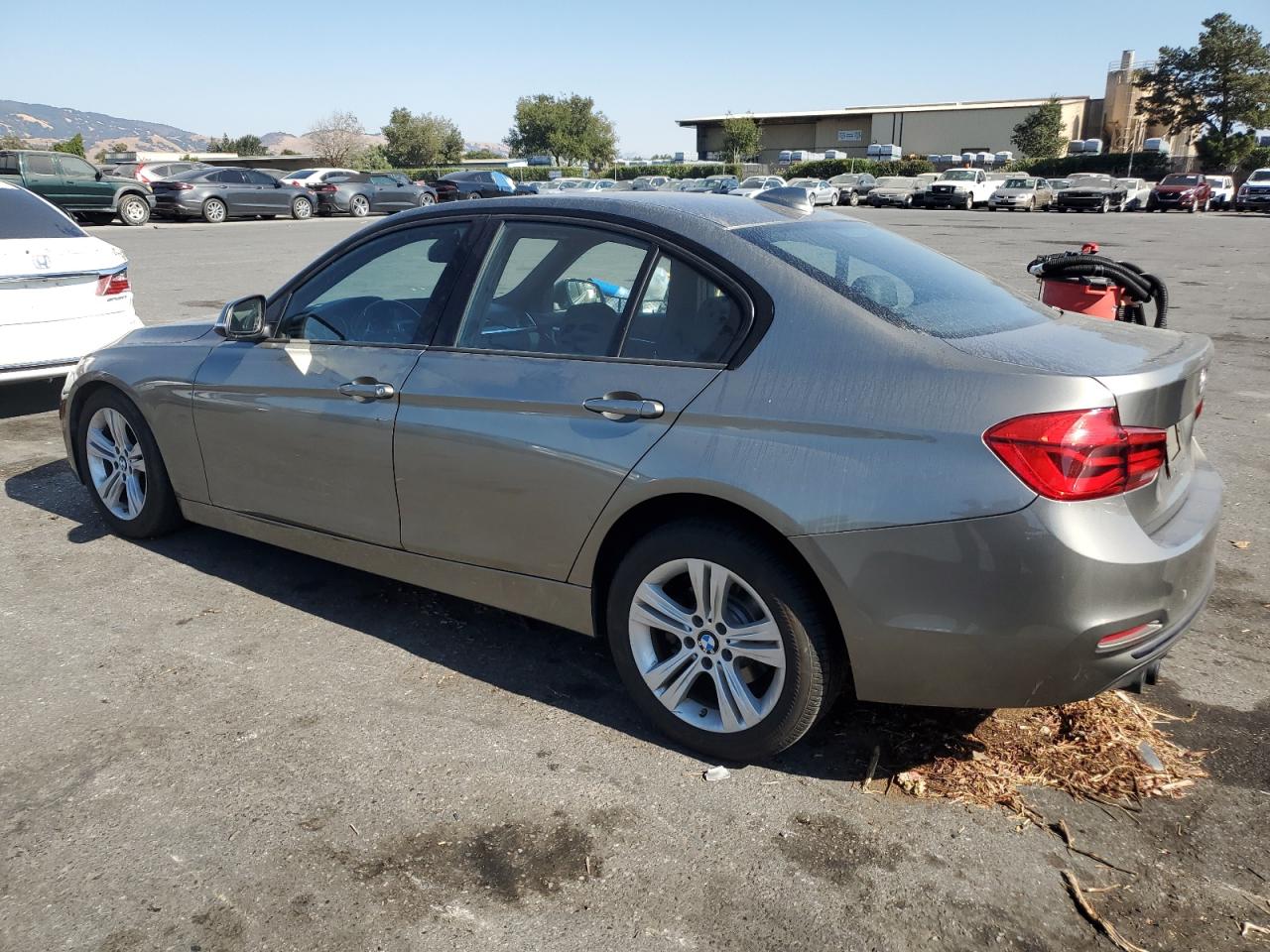 2016 BMW 3er VIN WBA8E9C56GK645795 Copart auction photo, front end / undercarriage damage thumbnail 2