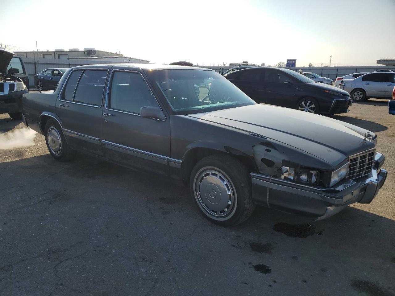 1991 Cadillac De Ville VIN 1G6CD53B6M4229084 Copart auction photo, front end damage thumbnail 4