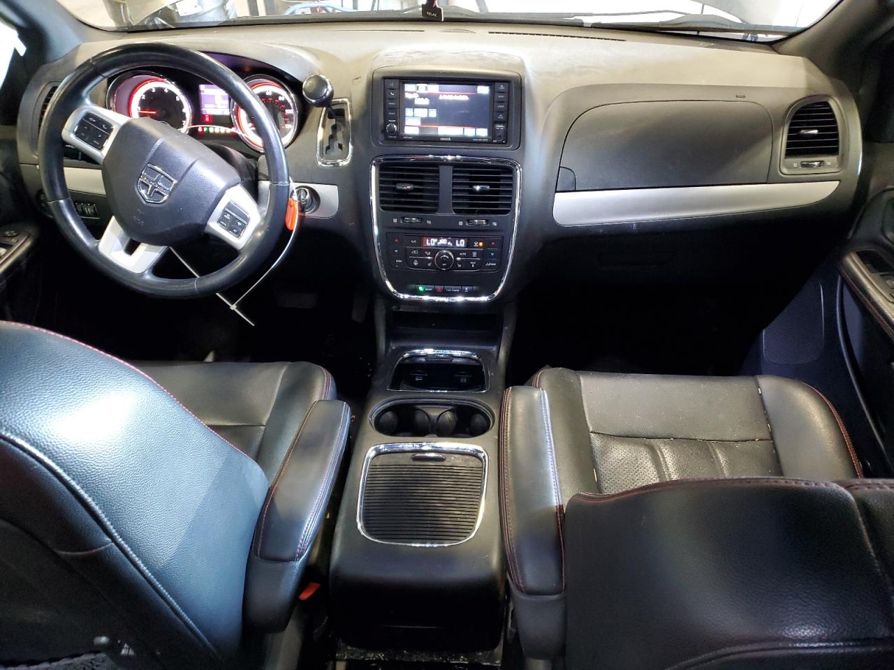 2018 Dodge Caravan VIN 2C4RDGEG1JR255516 Copart auction photo, side / front end damage thumbnail 8