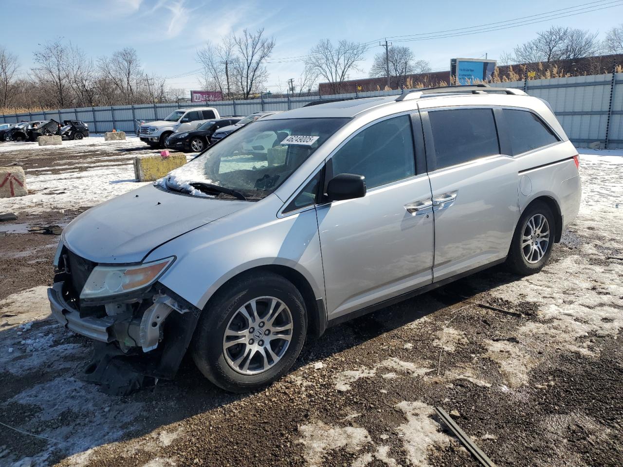 2011 Honda Odyssey VIN 5FNRL5H69BB041073