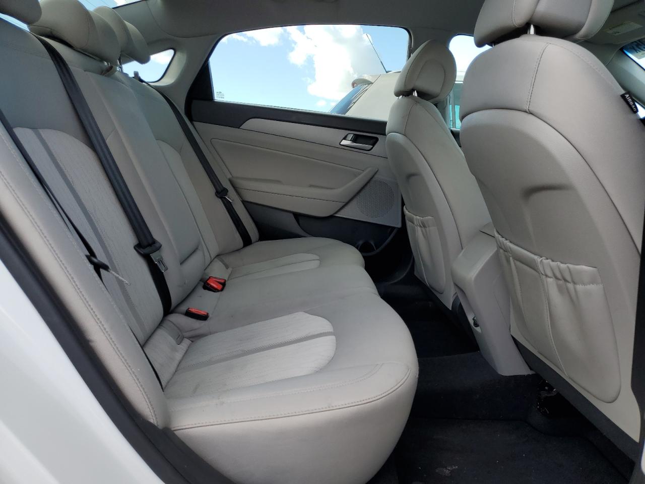 2016 Hyundai Sonata VIN KMHE24L10GA026299 Copart auction photo, rear end damage thumbnail 10