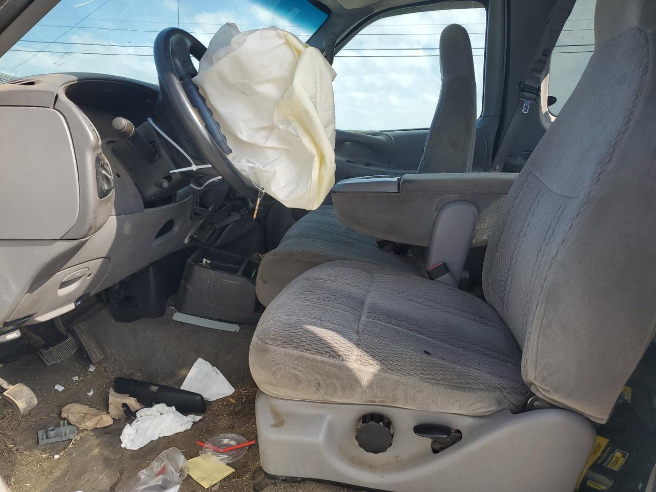 1998 Ford F-150 VIN 2FTZX1762WCA57966 Copart auction photo, all over damage thumbnail 7