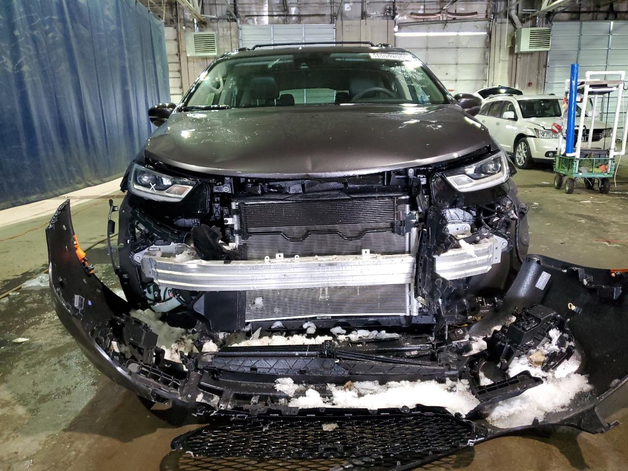 2022 Chrysler Pacifica VIN 2C4RC1BG4NR194687 Copart auction photo, front end damage thumbnail 5