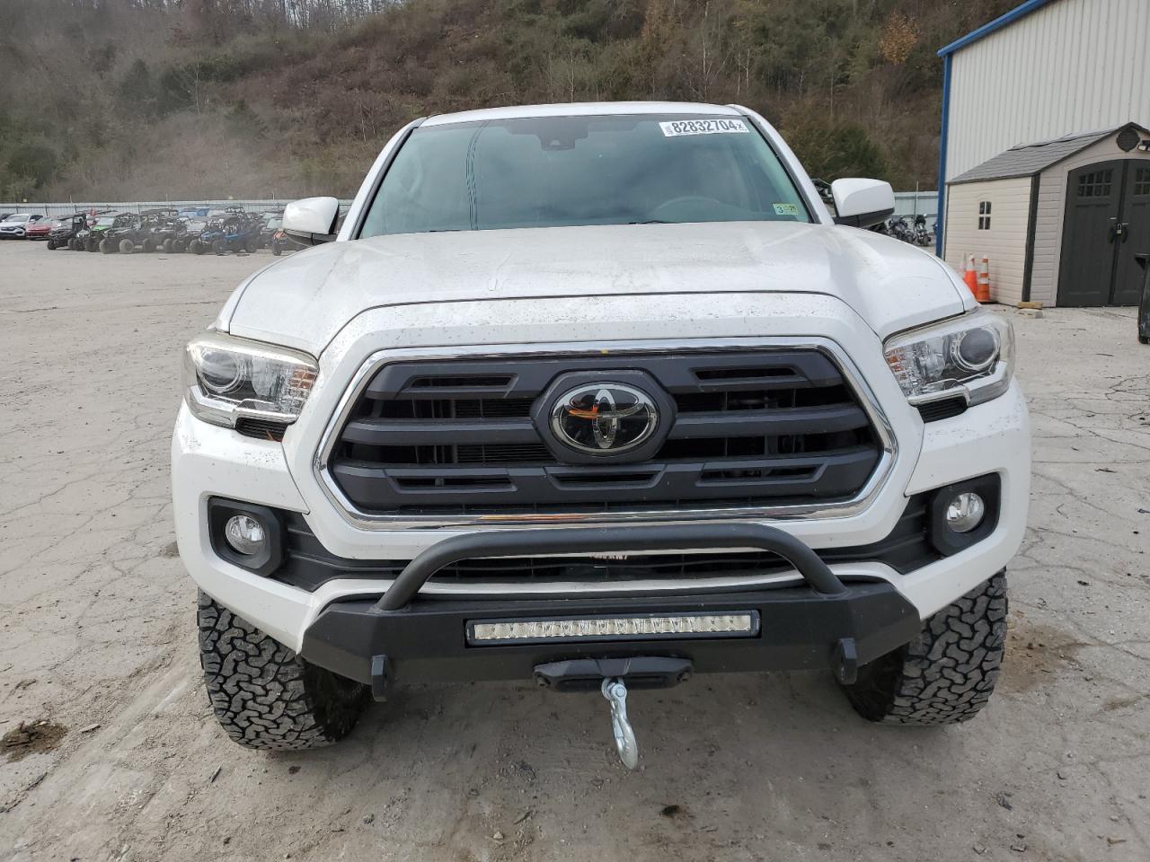 2018 Toyota Tacoma VIN 3TMDZ5BN3JM040892 Copart auction photo, top/roof / rear end damage thumbnail 5