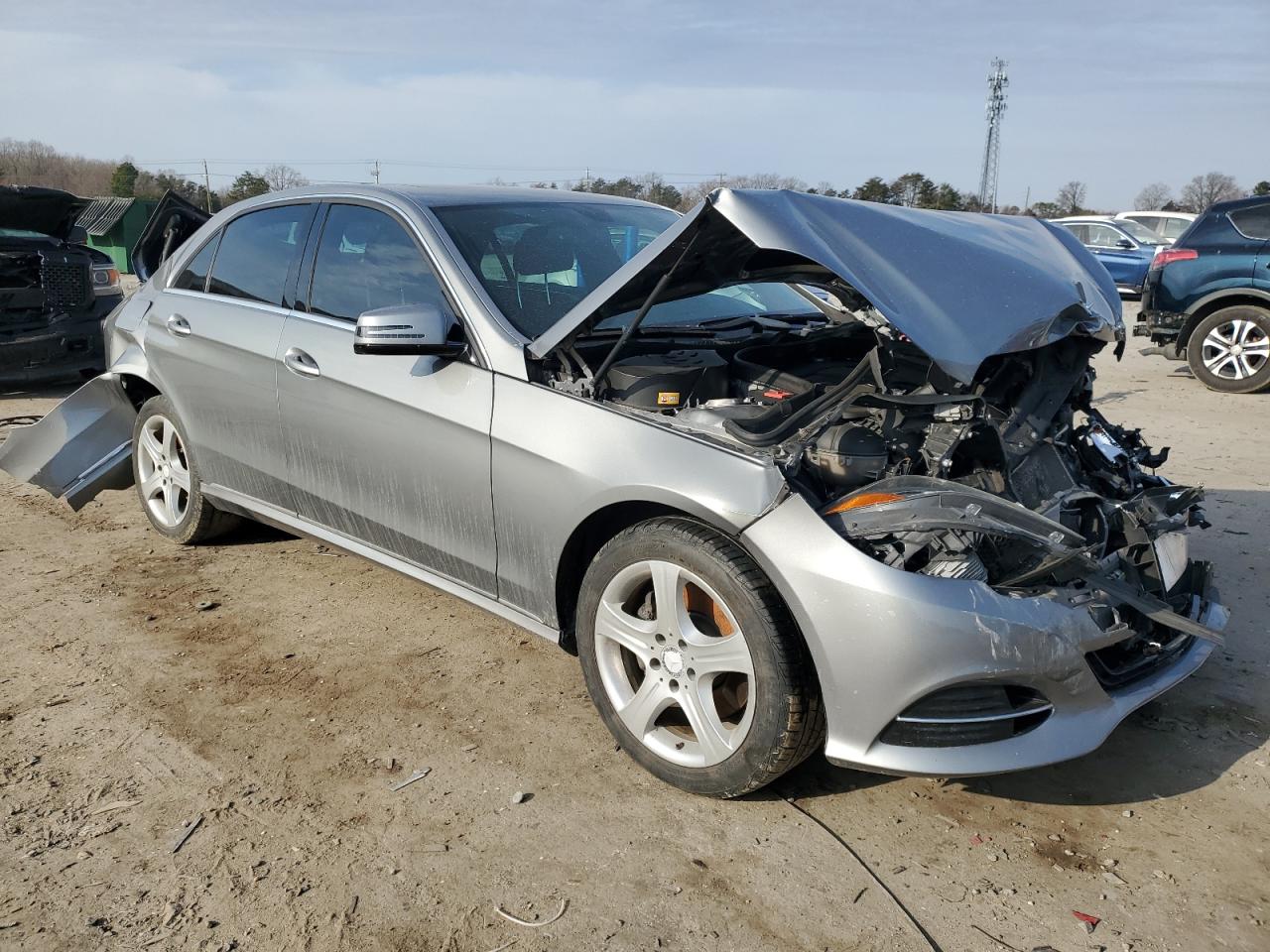 2014 Mercedes-Benz E-klasse VIN WDDHF8JB6EB067462 Copart auction photo, front end / rear end damage thumbnail 4