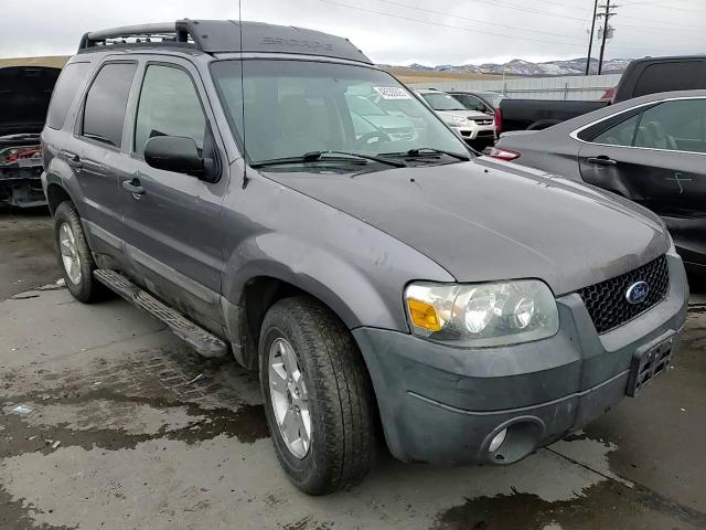 2007 Ford Escape VIN 1FMCU93167KA93496 Copart auction photo, front end / hail damage thumbnail 12