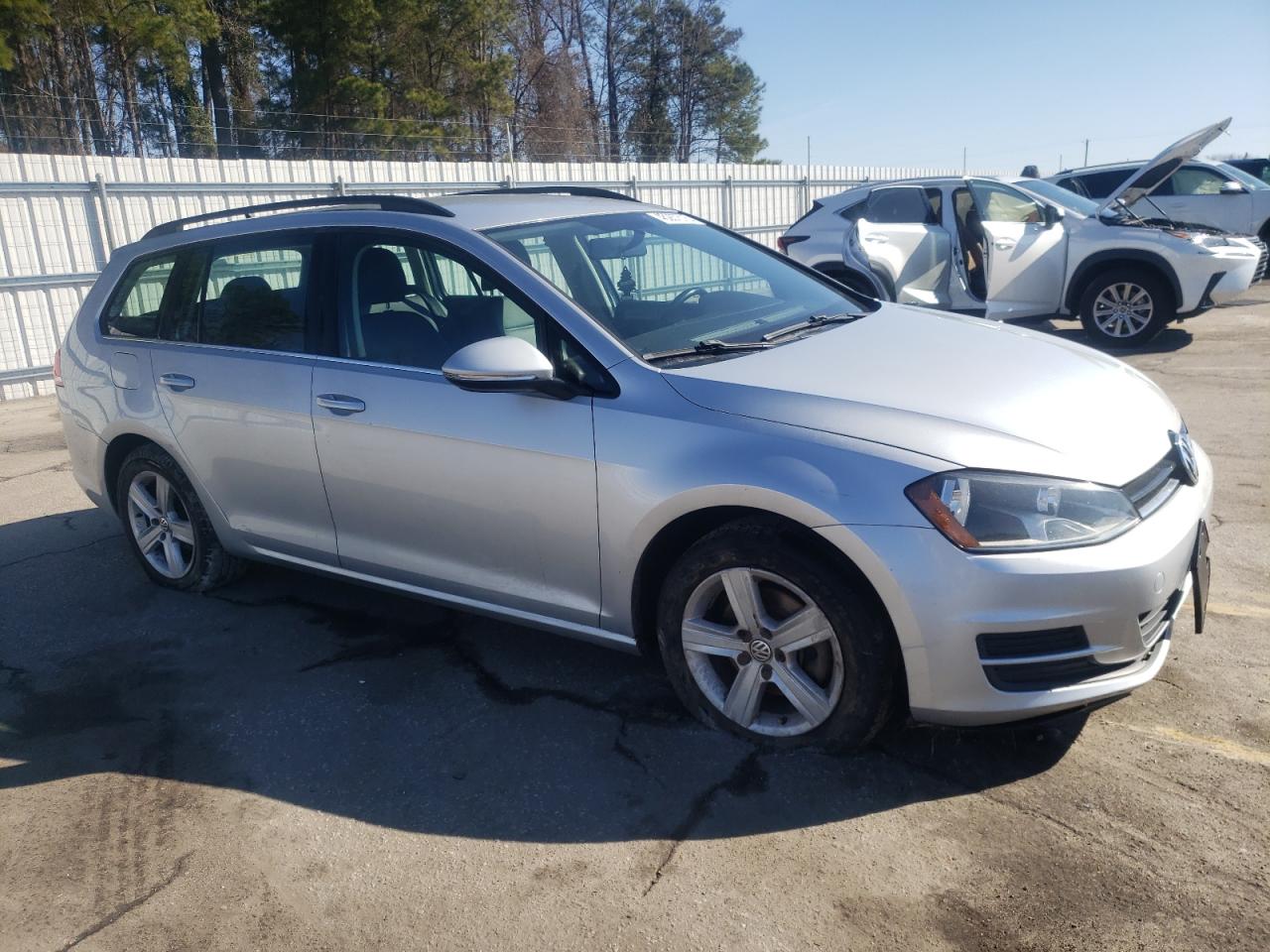 2015 Volkswagen Golf VIN 3VWCA7AU2FM511930 Copart auction photo, front end / undercarriage damage thumbnail 4