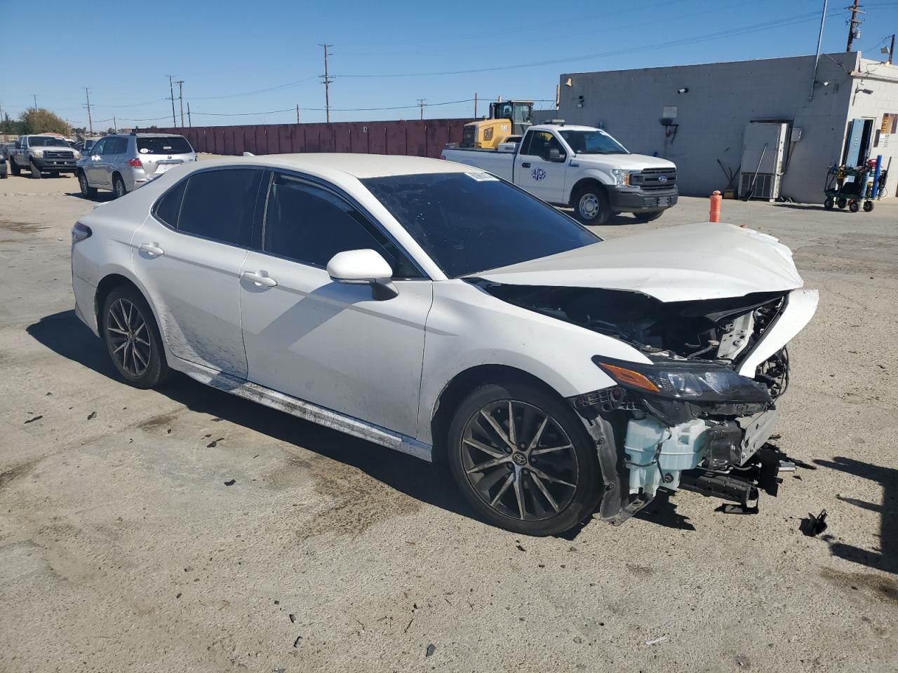 2022 Toyota Camry VIN 4T1G11AK2NU717559 Copart auction photo, front end damage thumbnail 4