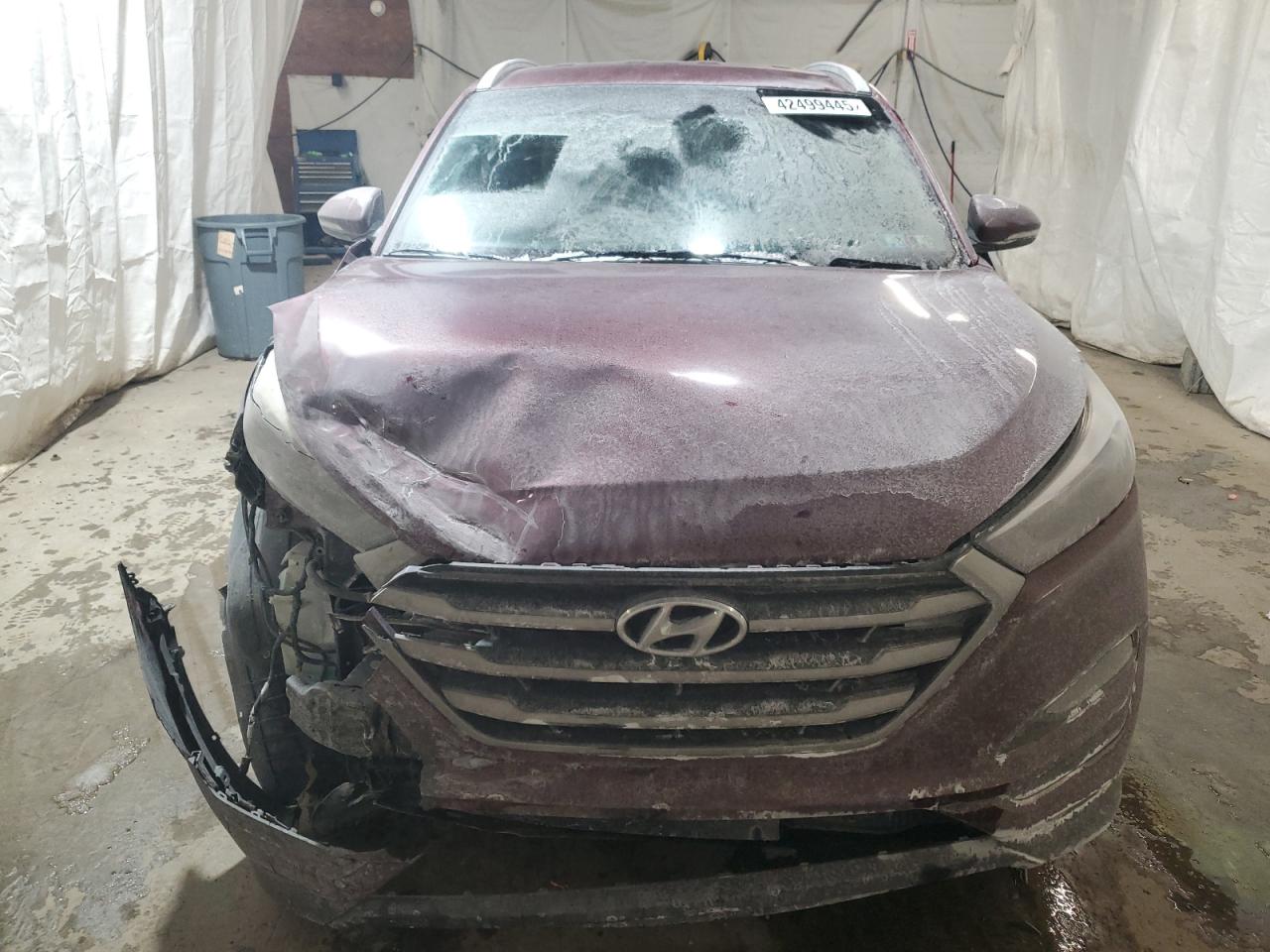 2017 Hyundai Tucson VIN KM8J3CA41HU482962 Copart auction photo, front end / side damage thumbnail 5