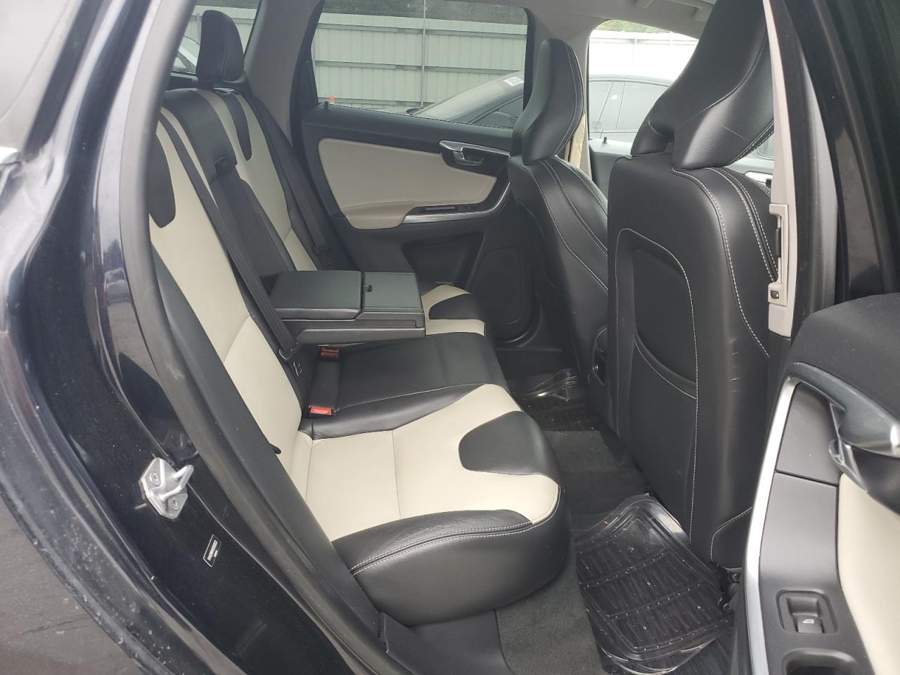 2017 Volvo XC60 VIN YV440MRR4H2083553 Copart auction photo, front end damage thumbnail 11