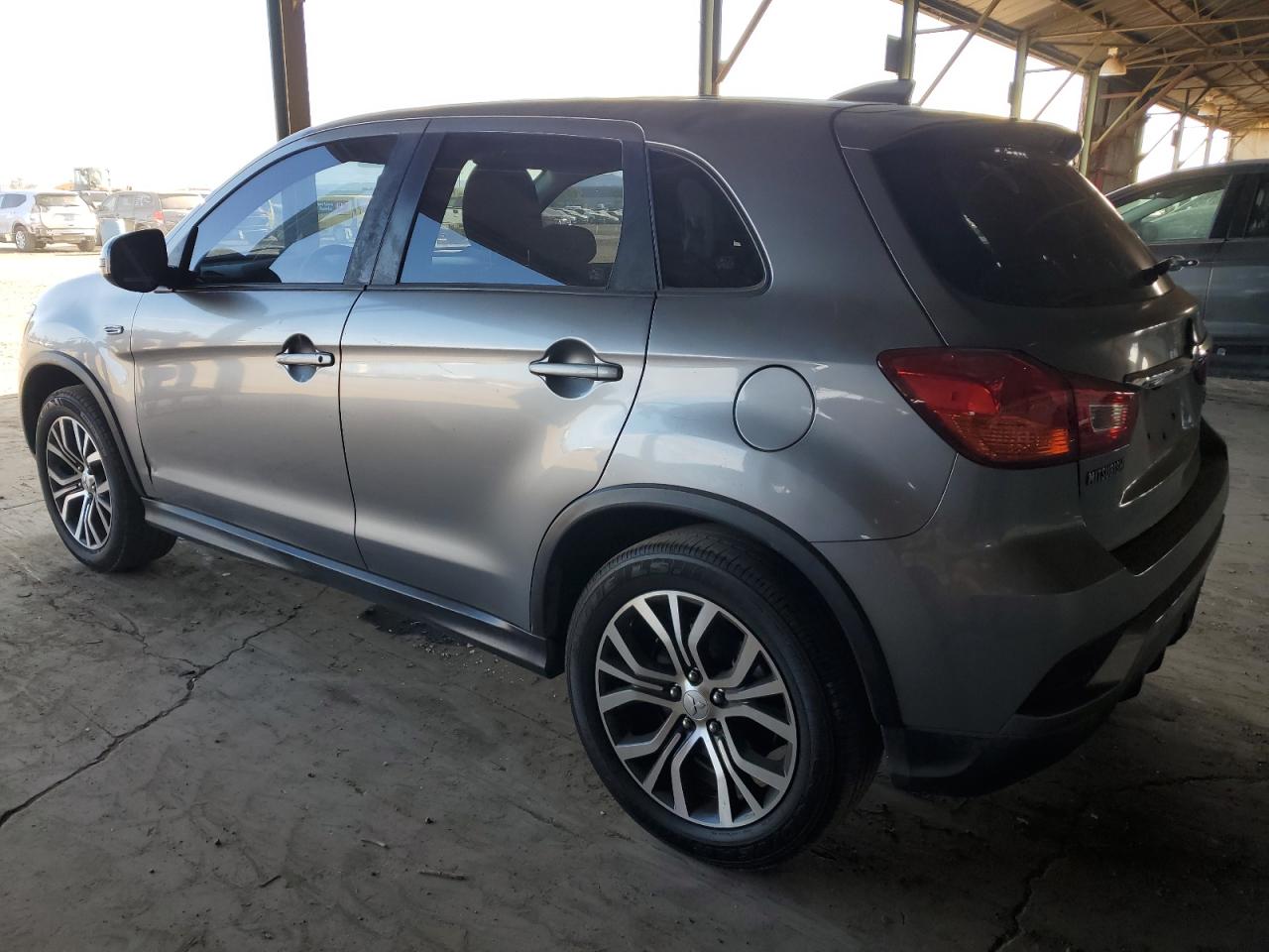 2018 Mitsubishi Outlander VIN JA4AP3AU6JZ008632 Copart auction photo, normal wear damage thumbnail 2