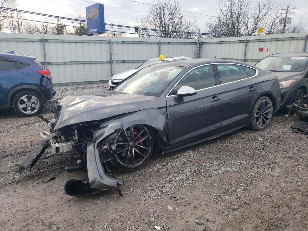 2018 Audi RS5 VIN WAUC4CF58JA040664