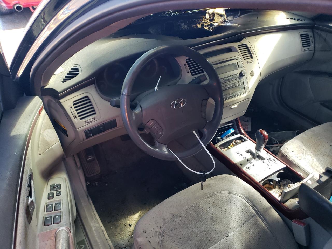 2006 Hyundai Azera VIN KMHFC46F76A069190 Copart auction photo, burn - engine / burn - interior damage thumbnail 8