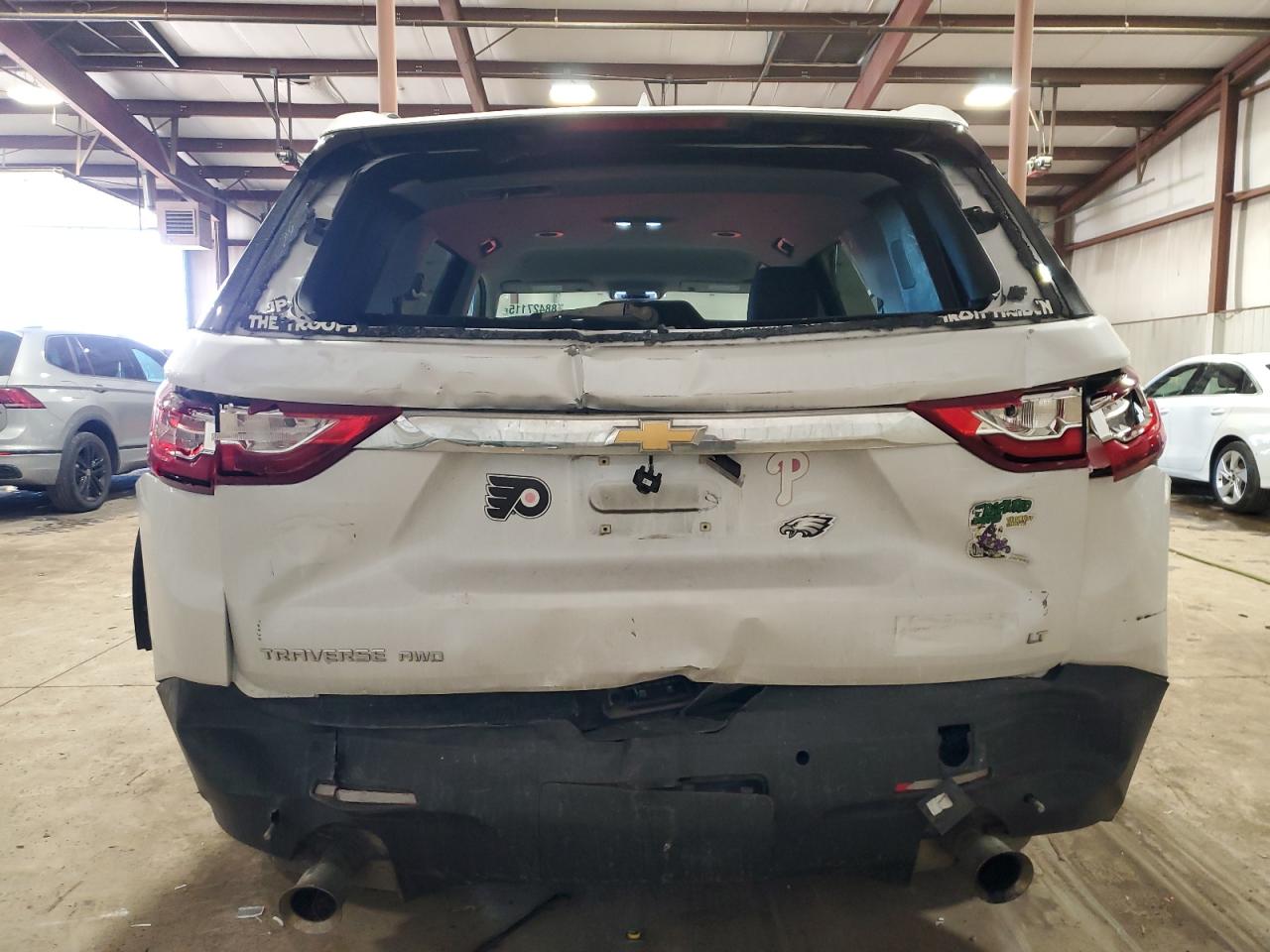 2019 Chevrolet Traverse VIN 1GNEVGKW0KJ234807 Copart auction photo, rear end / front end damage thumbnail 6