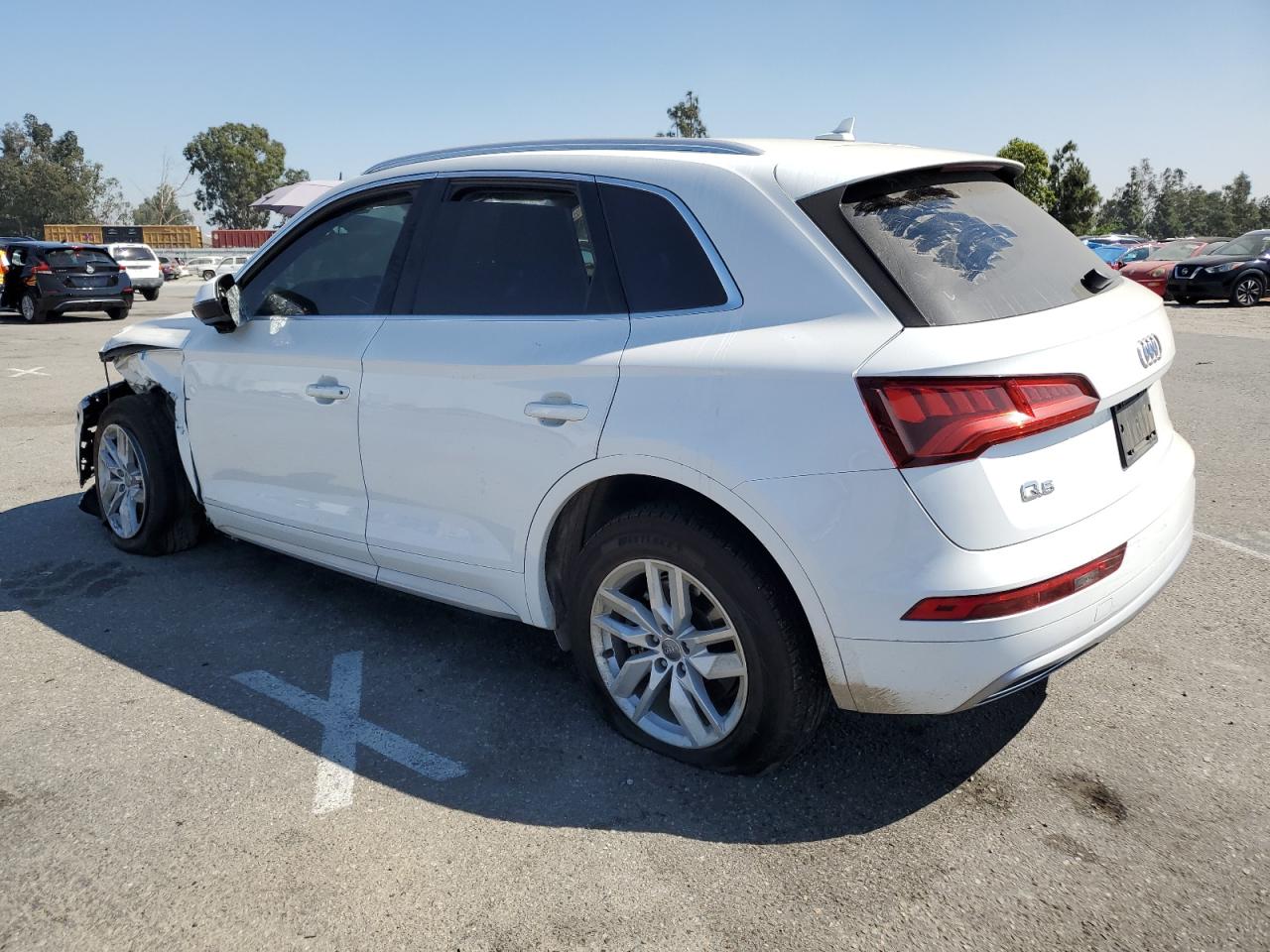 2020 Audi Q5 VIN WA1ANAFY5L2039890 Copart auction photo, front end / undercarriage damage thumbnail 2