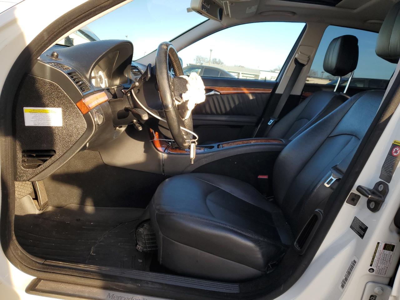 2009 Mercedes-Benz E-klasse VIN WDBUF72X79B376679 Copart auction photo, front end damage thumbnail 7