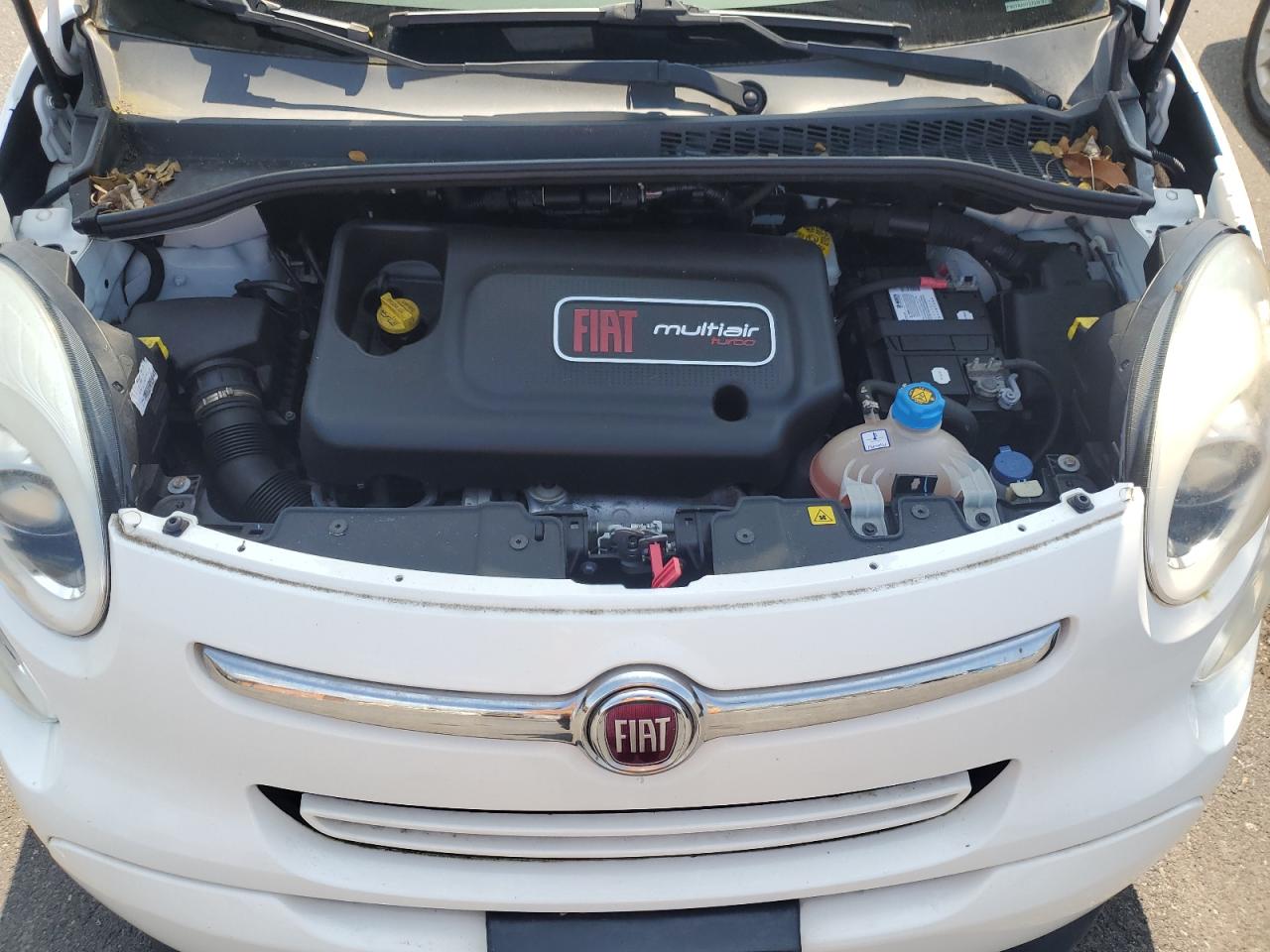 2016 Fiat 500 VIN ZFBCFAAH1GZ038383 Copart auction photo, minor dent/scratches damage thumbnail 11