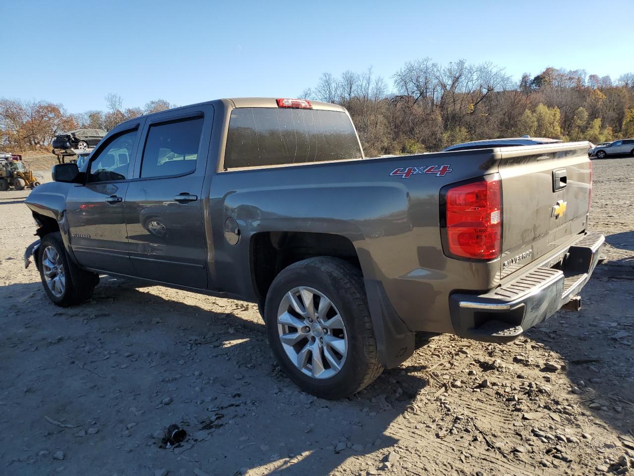 2015 Chevrolet Silverado VIN 3GCUKREC3FG202791 Copart auction photo, front end / minor dent/scratches damage thumbnail 2