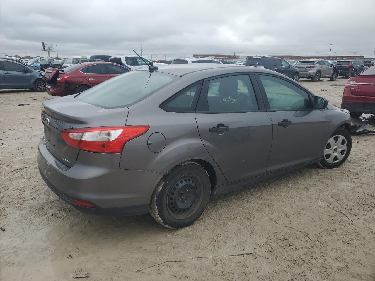 2013 Ford Focus VIN 1FADP3E20DL177392 Copart auction photo, front end / side damage thumbnail 3