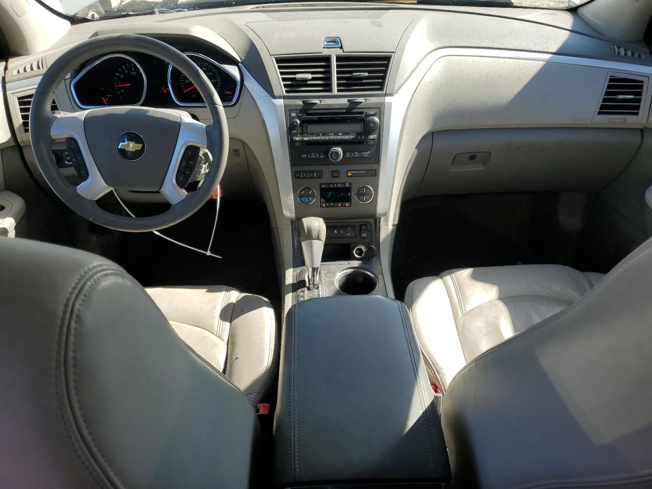 2011 Chevrolet Traverse VIN 1GNKRJED1BJ139106 Copart auction photo, side / rear end damage thumbnail 8