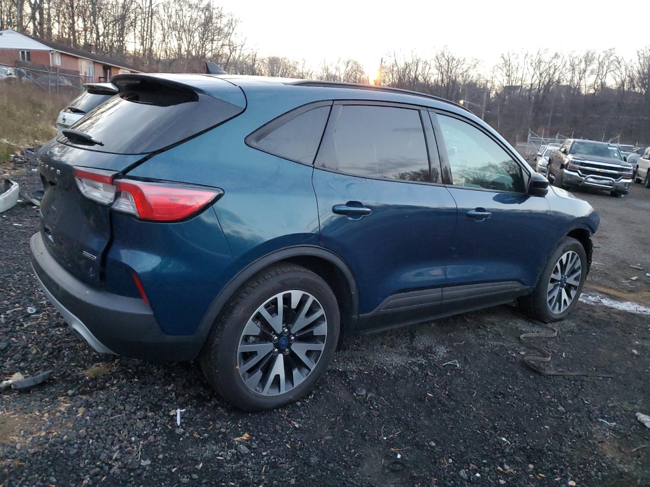 2020 Ford Escape VIN 1FMCU9BZ2LUB14169 Copart auction photo, all over / minor dent/scratches damage thumbnail 3