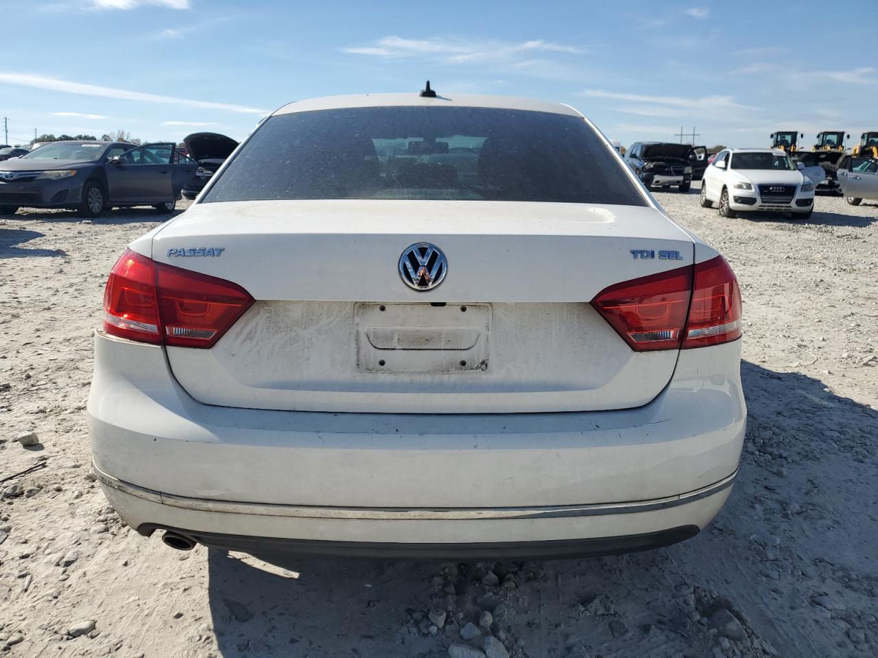 2014 Volkswagen Passat VIN 1VWCN7A37EC040885 Copart auction photo, all over damage thumbnail 6