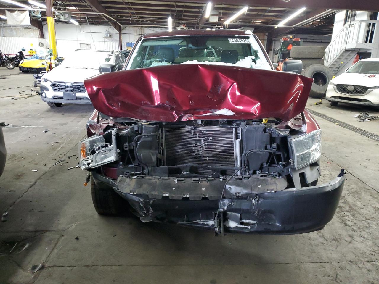 2019 RAM 1500 VIN 3C6JR6AG3KG657678 Copart auction photo, front end damage thumbnail 5