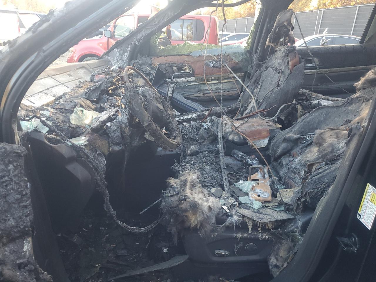 2017 Ford Explorer VIN 1FM5K8D89HGB38245 Copart auction photo, burn damage thumbnail 7