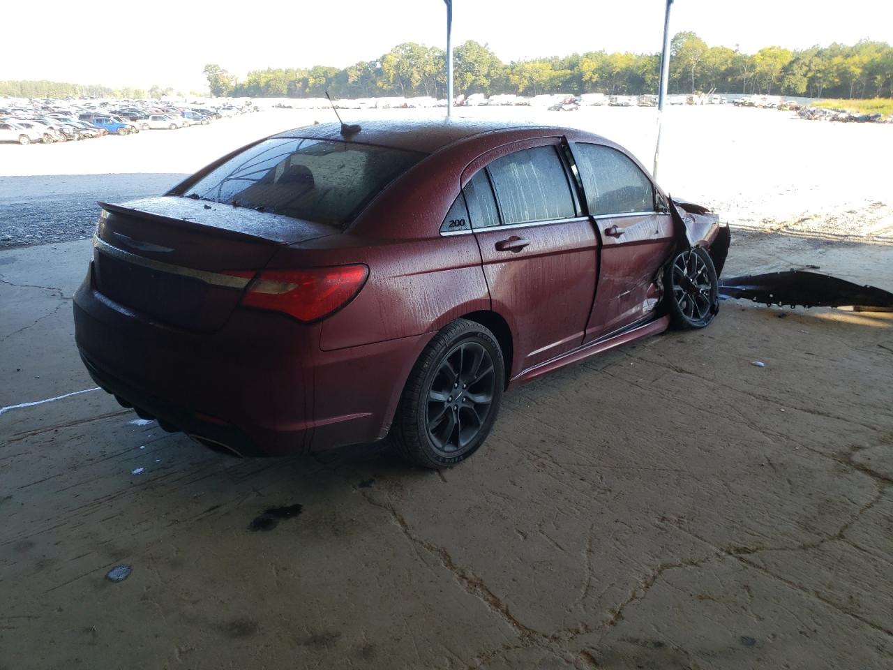 2014 Chrysler 200 VIN 1C3CCBCG6EN187073 Copart auction photo, front end / side damage thumbnail 4