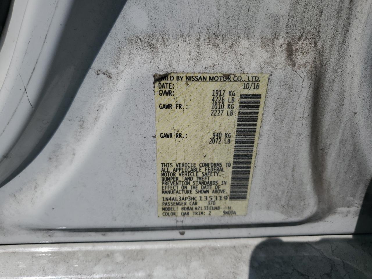 2017 Nissan Altima VIN 1N4AL3AP3HC135319 Copart auction photo, front end / minor dent/scratches damage thumbnail 12
