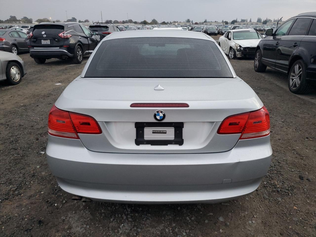 2007 BMW 3er VIN WBAWR33507PX75132 Copart auction photo, minor dent/scratches damage thumbnail 9