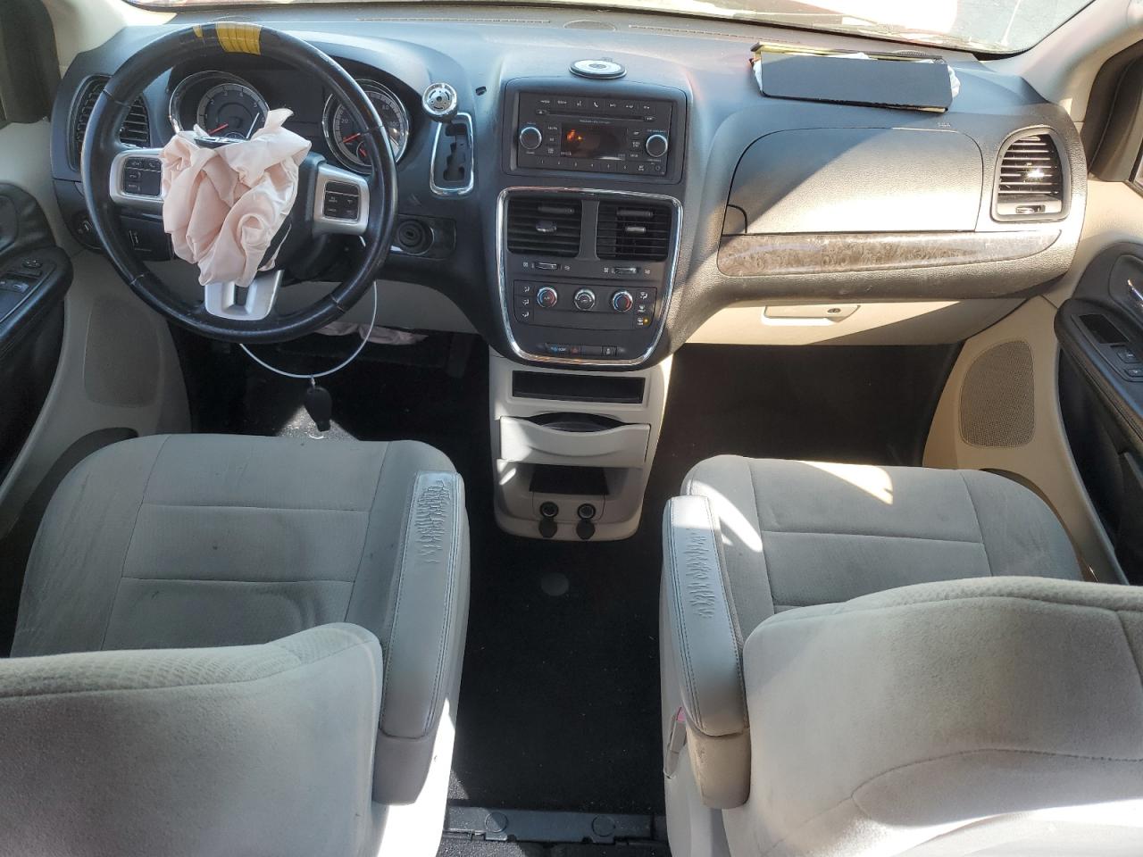 2012 Dodge Caravan VIN 2C4RDGBGXCR302971 Copart auction photo, front end damage thumbnail 8
