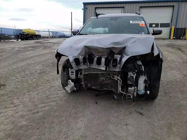 2021 Jeep Grand Cherokee VIN 1C4PJMLB8MD206861 Copart auction photo, front end damage thumbnail 11