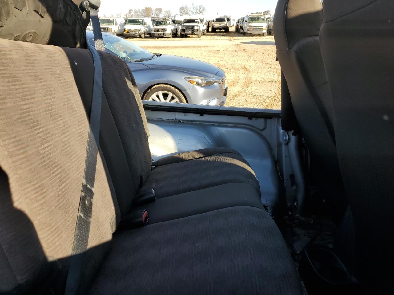 2005 Jeep Wrangler VIN 1J4FA64S85P366304 Copart auction photo, undercarriage / minor dent/scratches damage thumbnail 10