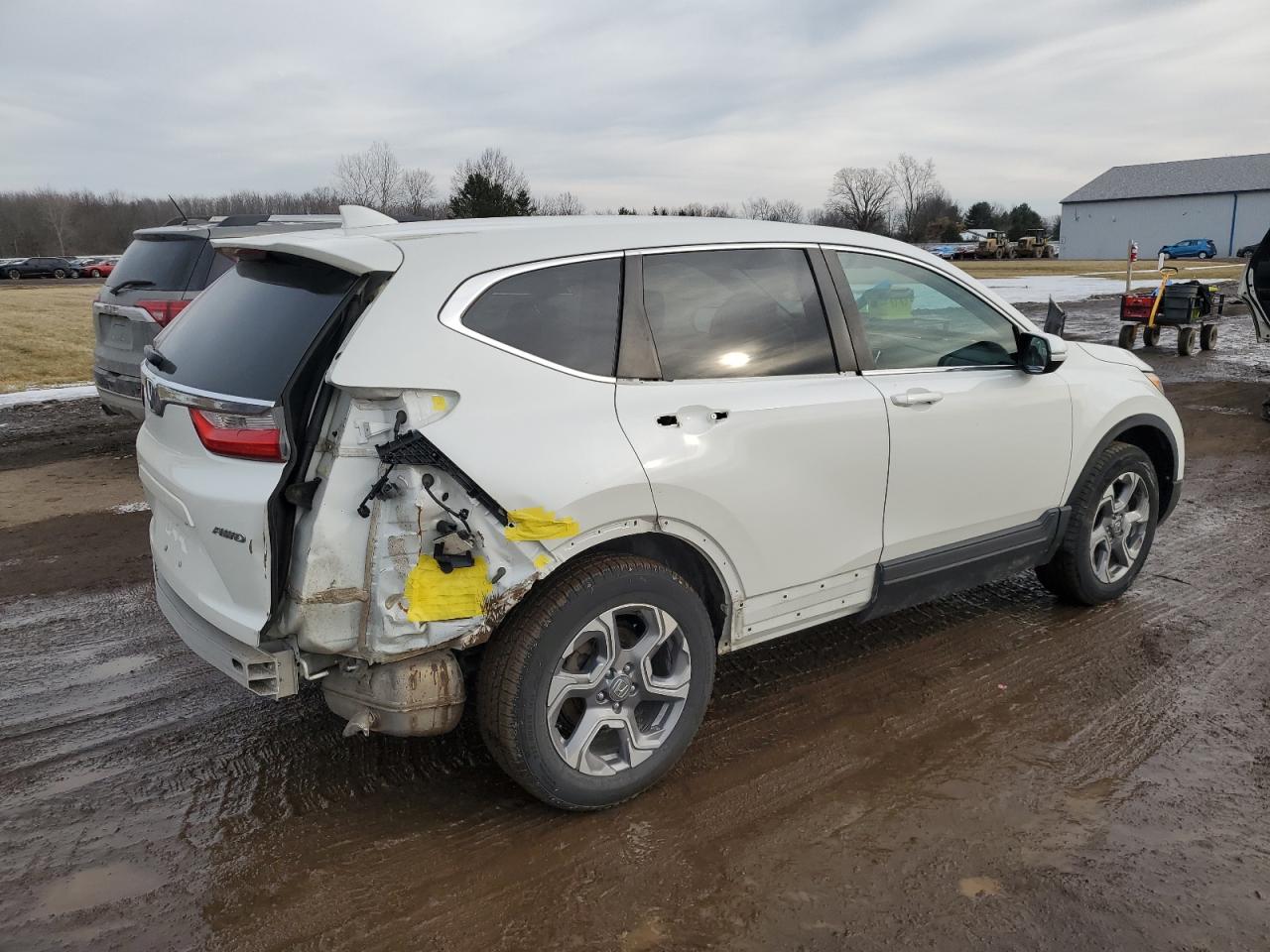 2018 Honda CR-V VIN 2HKRW2H85JH626689 Copart auction photo, rear end damage thumbnail 3