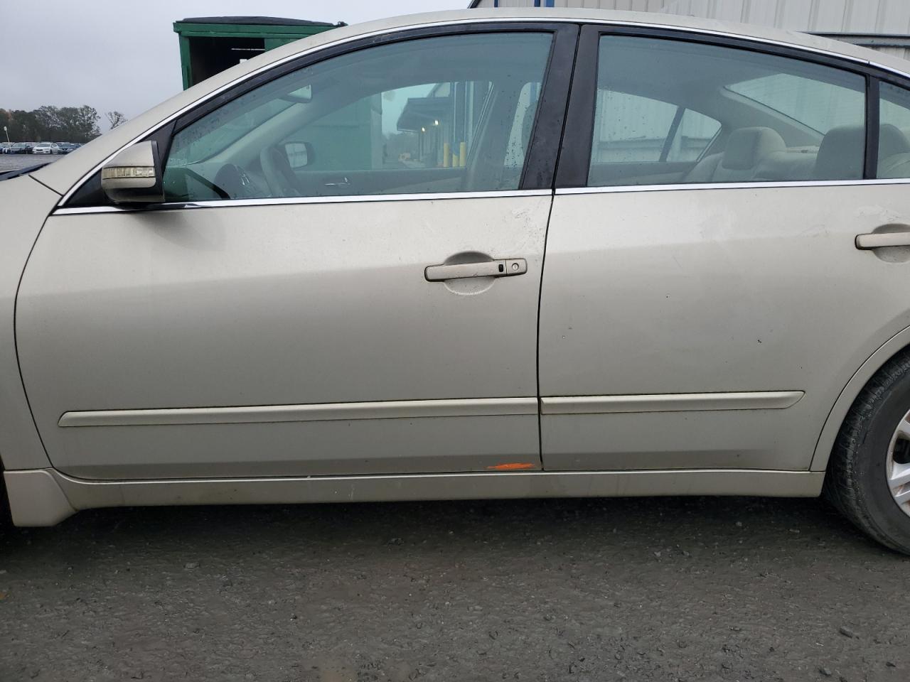 2010 Nissan Altima VIN 1N4AL2AP8AN402054 Copart auction photo, water/flood / minor dent/scratches damage thumbnail 12