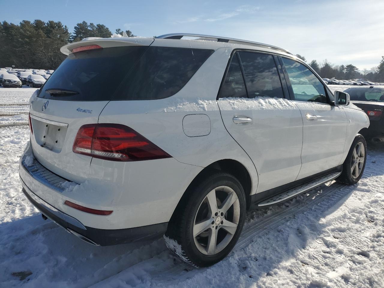 2016 Mercedes-Benz GLE VIN 4JGDA5HB0GA772211 Copart auction photo, front end damage thumbnail 3