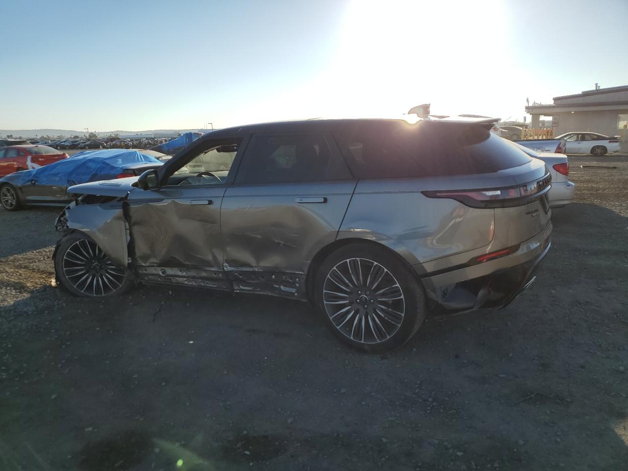 2019 Land Rover Range Rover VIN SALYL2FV0KA225811 Copart auction photo, all over damage thumbnail 2