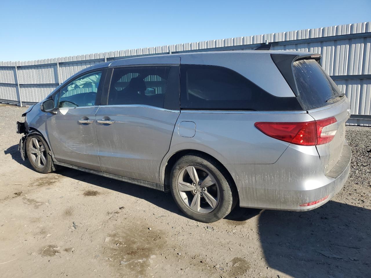 2019 Honda Odyssey VIN 5FNRL6H57KB032577 Copart auction photo, front end / minor dent/scratches damage thumbnail 2