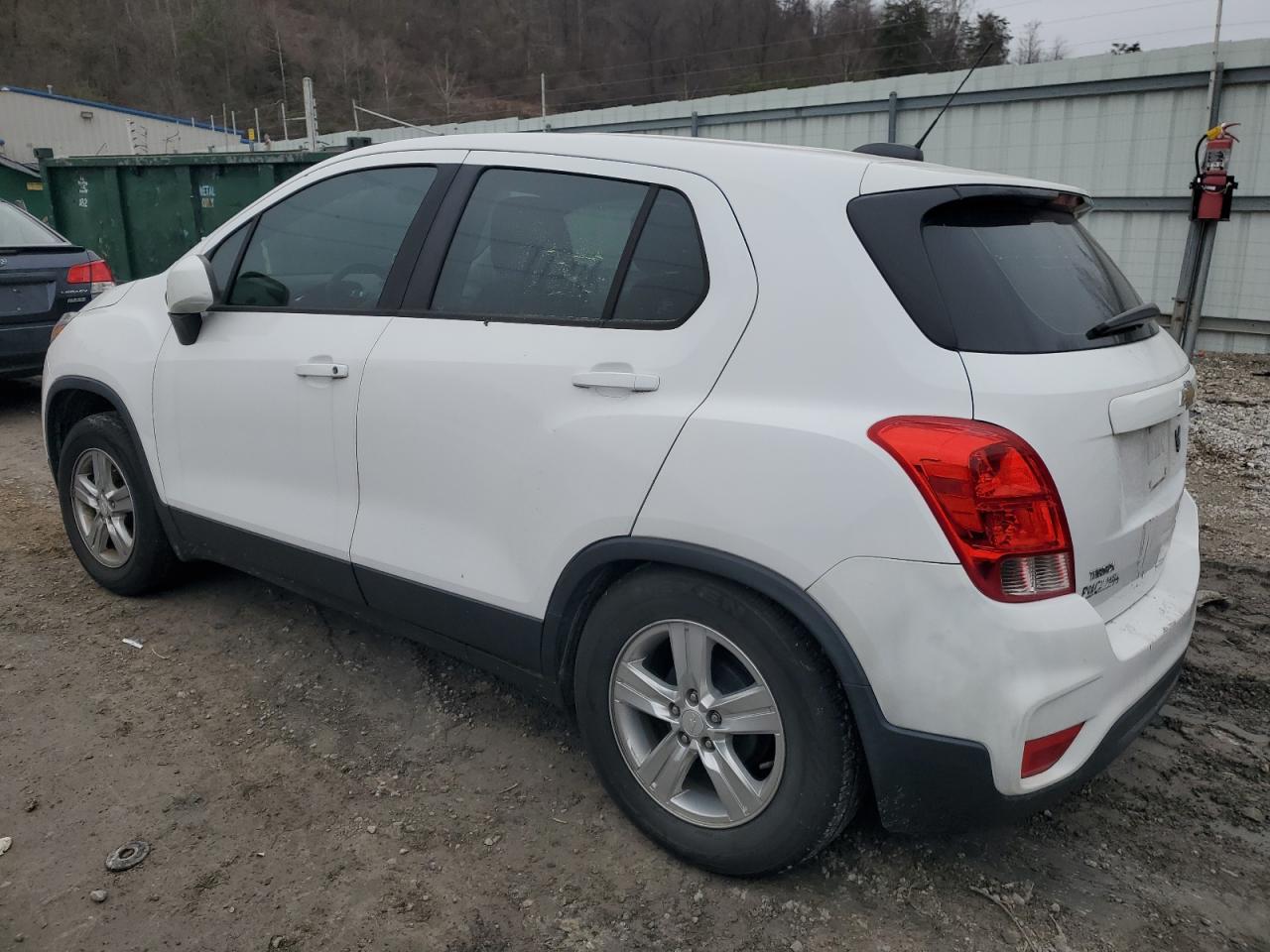 2019 Chevrolet Trax VIN 3GNCJKSB0KL217792 Copart auction photo, rear end / side damage thumbnail 2