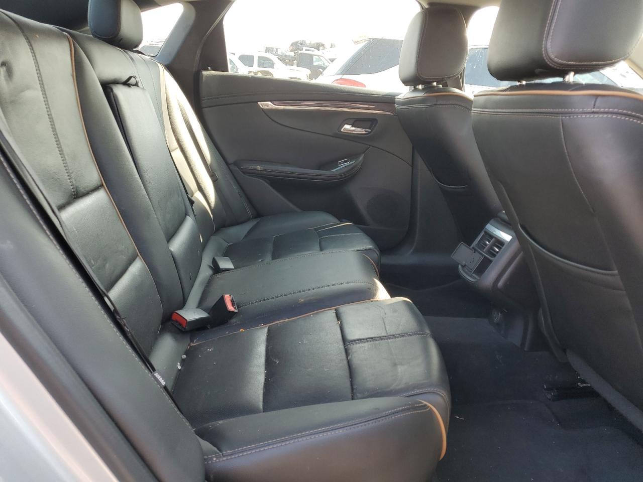 2018 Chevrolet Impala VIN 1G1125S39JU142062 Copart auction photo, rear end / minor dent/scratches damage thumbnail 10