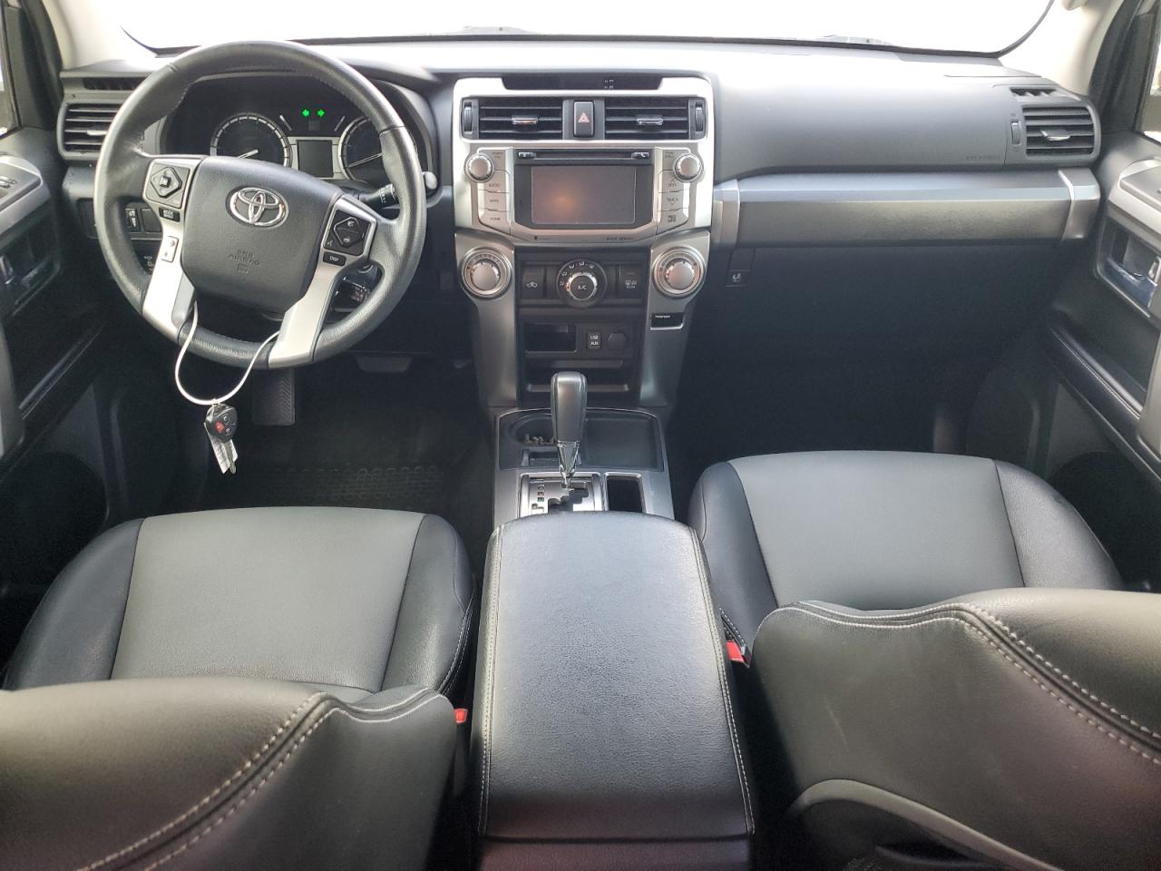 2017 Toyota 4Runner VIN JTEZU5JR8H5157601 Copart auction photo, front end / side damage thumbnail 8