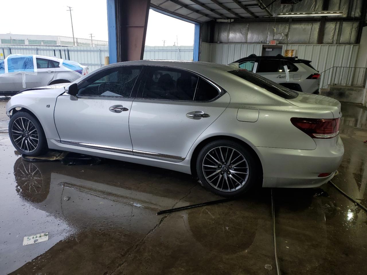 2014 Lexus LS VIN JTHCL5EF2E5022881 Copart auction photo, front end damage thumbnail 2