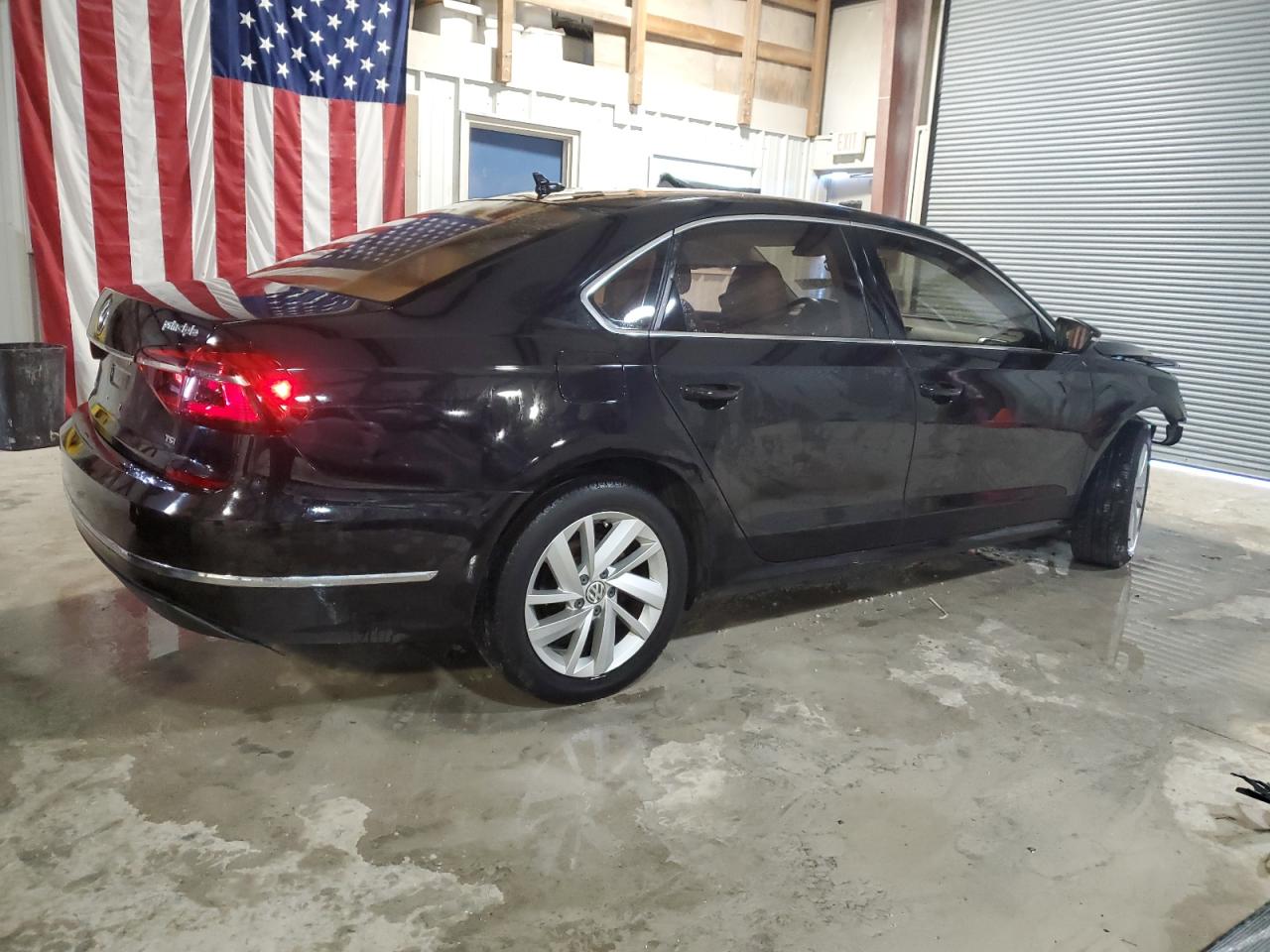 2018 Volkswagen Passat VIN 1VWBA7A33JC006329 Copart auction photo, front end damage thumbnail 3
