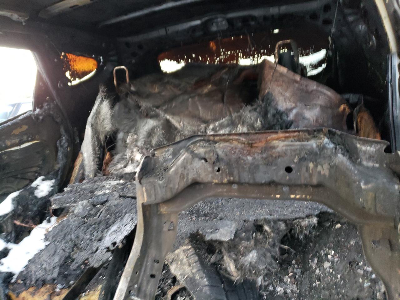 2015 Hyundai Santa Fe VIN 5XYZTDLB4FG303689 Copart auction photo, burn / front end damage thumbnail 10
