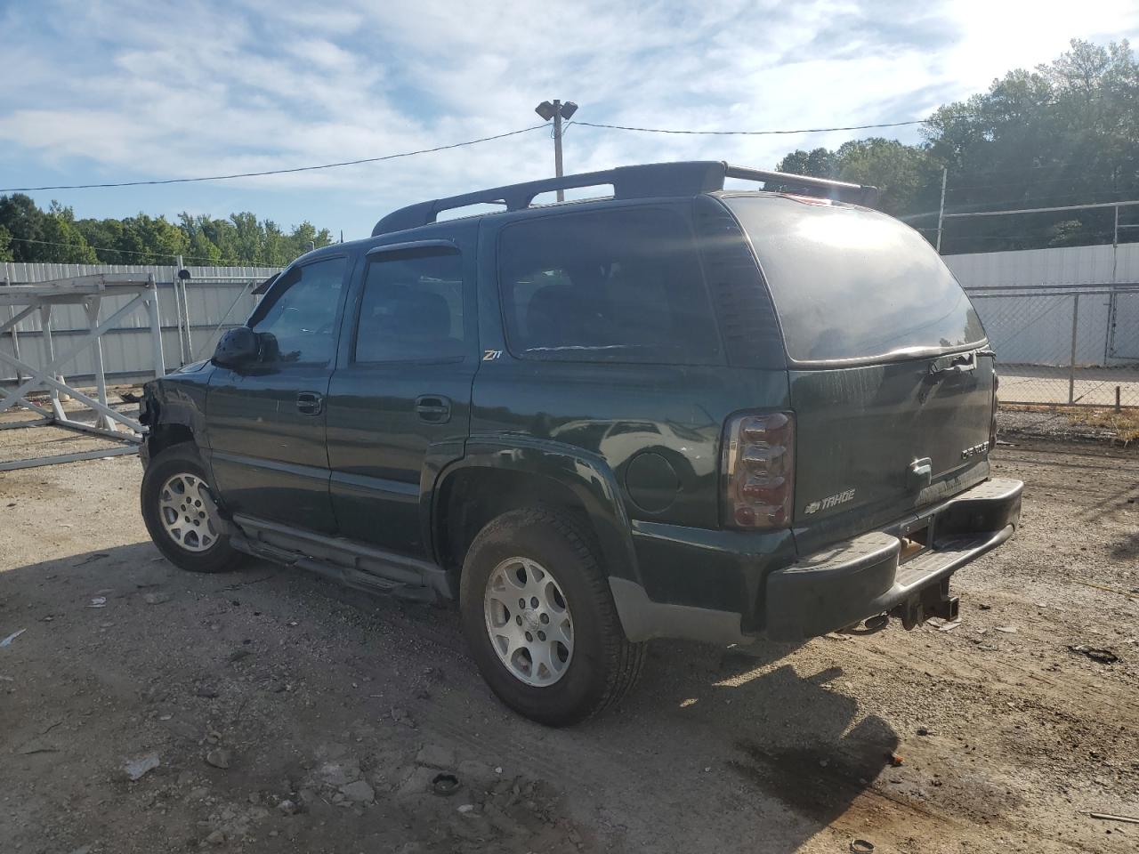2004 Chevrolet Tahoe VIN 1GNEK13T64R196305 Copart auction photo, front end damage thumbnail 2