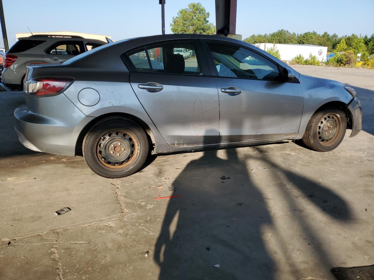 2011 Mazda 3 VIN JM1BL1UF9B1376715 Copart auction photo, top/roof damage thumbnail 3