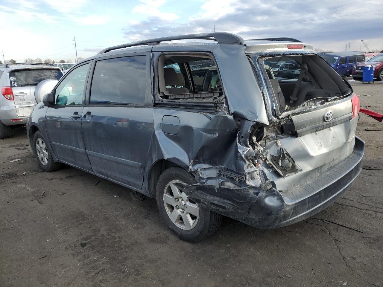 2006 Toyota Sienna VIN 5TDZA23C76S399176 Copart auction photo, rear end damage thumbnail 2