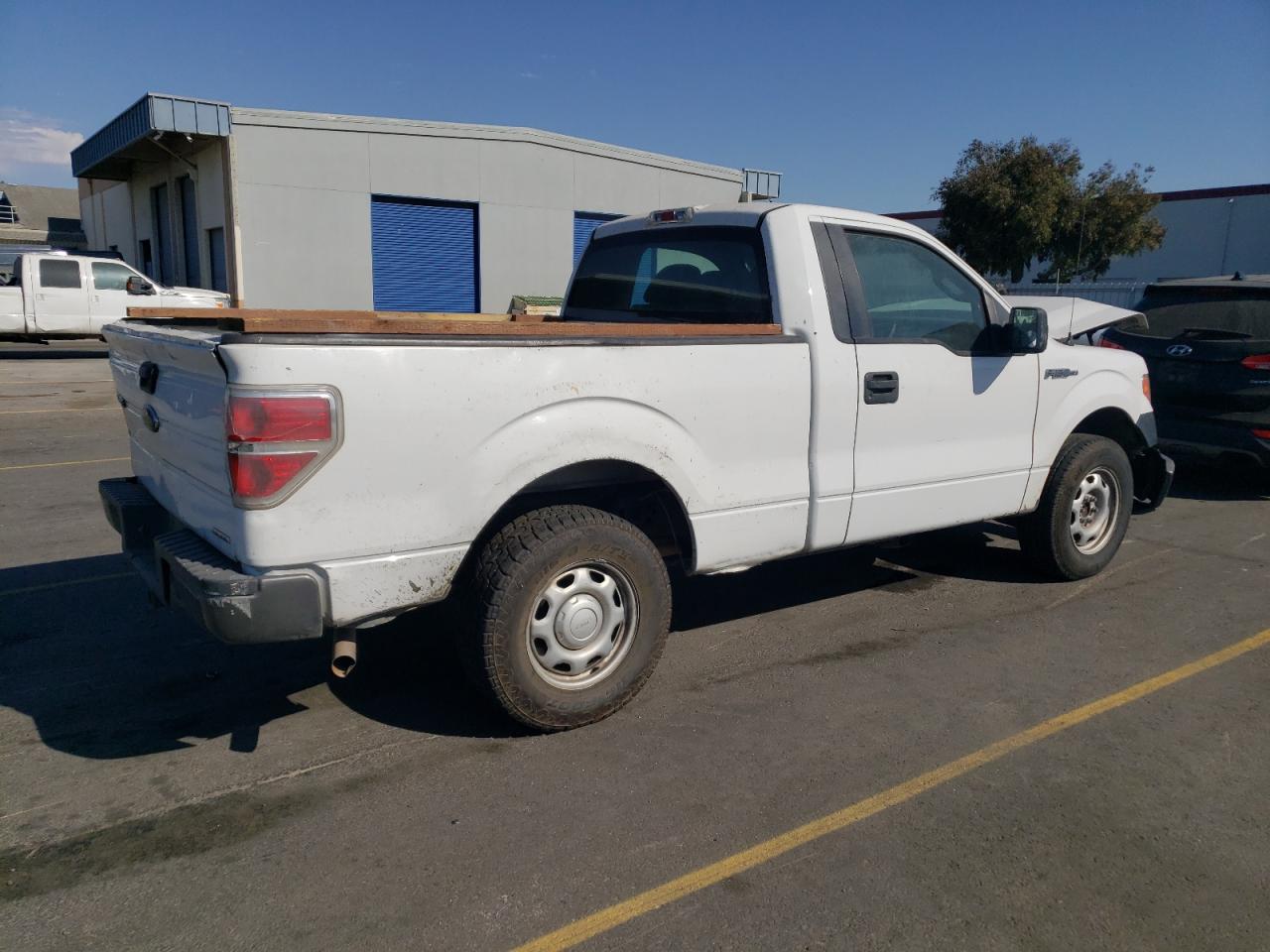 2013 Ford F-150 VIN 1FTMF1CM5DFB61225 Copart auction photo, front end damage thumbnail 3
